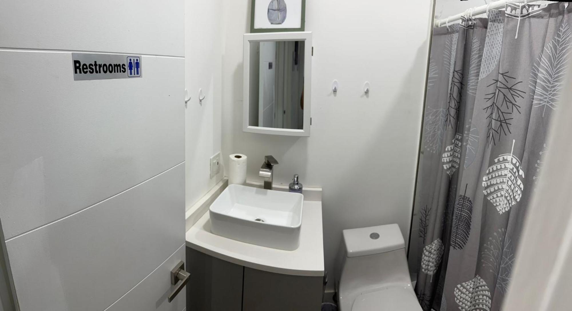 104 Mixed Shared Rooms Central, Friendly, Affordable Miami Eksteriør bilde